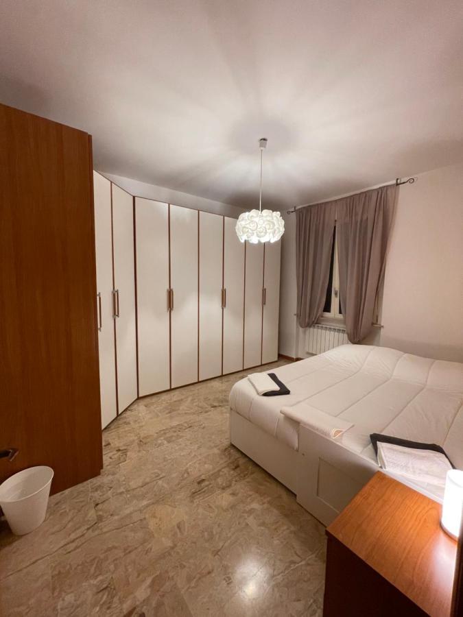 Appartamento Privato A Piacenza Con 3 Camere Matrimoniali Экстерьер фото