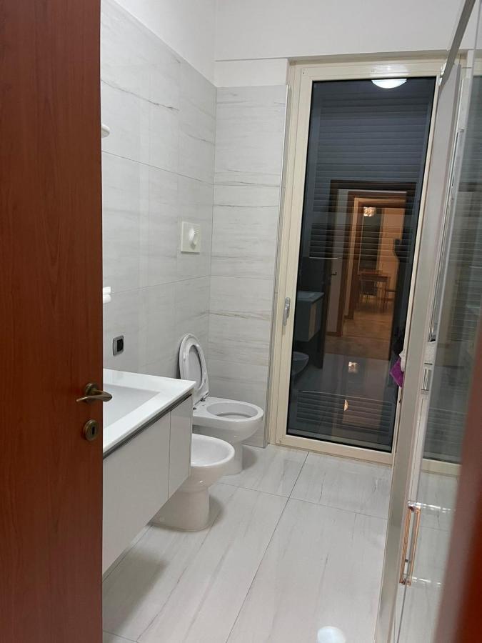 Appartamento Privato A Piacenza Con 3 Camere Matrimoniali Экстерьер фото