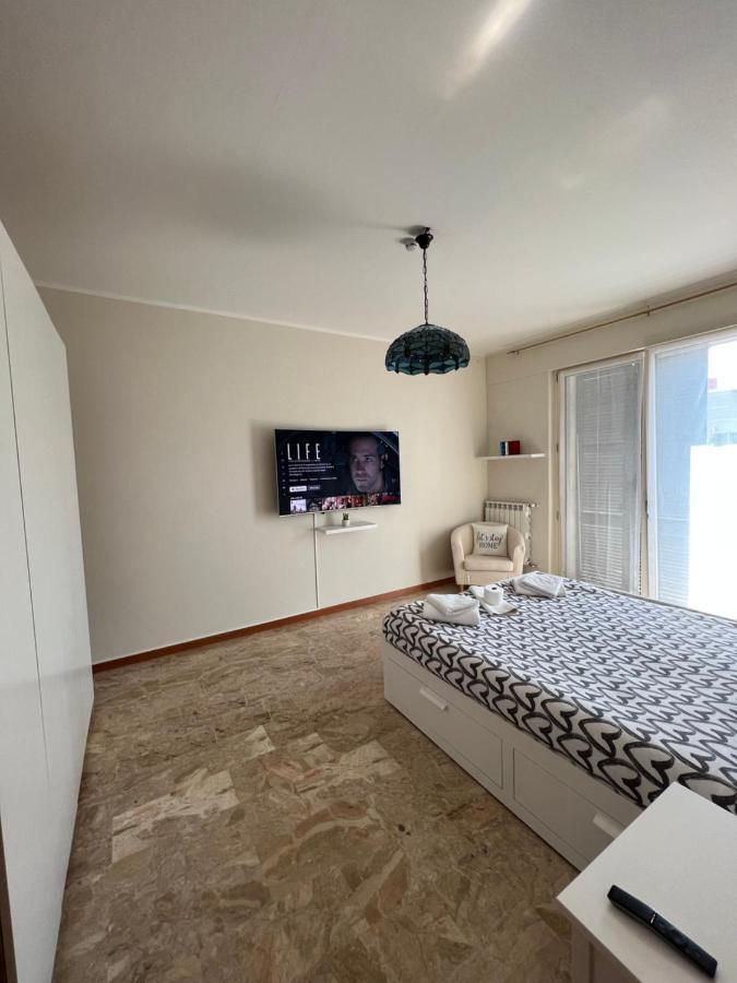 Appartamento Privato A Piacenza Con 3 Camere Matrimoniali Экстерьер фото